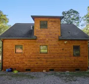 Log Home Retreat at Lake Winnipesaukee! hotel detail image 4