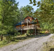 Log Home Retreat at Lake Winnipesaukee! hotel detail image 5