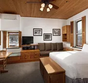 Independence Square 311 Best Location! Hotel Room with Rooftop Hot Tub in Aspen hotel detail image 5
