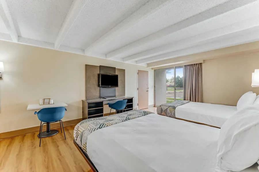Red Carpet Inn & Suites hotel detail image 2