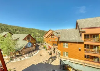 1 Bedroom Mountain Condo in River Run Village with Beautiful Mountain Views and Walking Distance to Ski hotel thumbnail 4