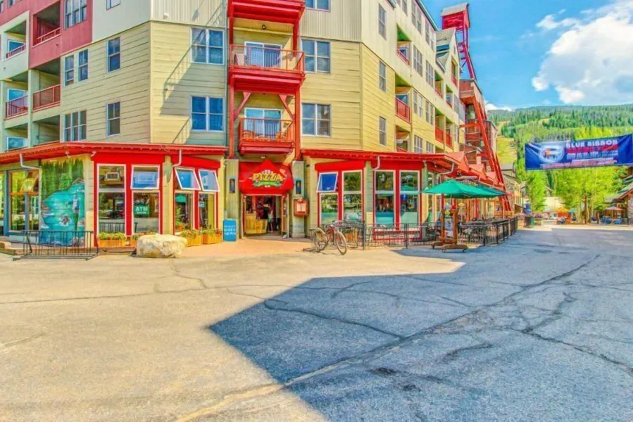 1 Bedroom Mountain Condo in River Run Village with Beautiful Mountain Views and Walking Distance to Ski hotel detail image 6