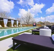 Melrose River Club hotel detail image 4