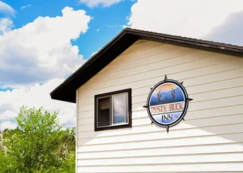 Rusty Buck Inn hotel thumbnail 4
