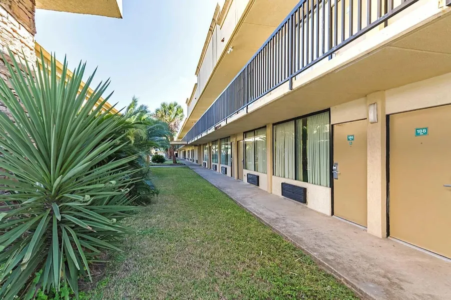 Eco Inn Suites by Hotel O Baytown hotel detail image 2