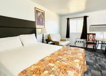 Americas Best Value Inn Salmon hotel thumbnail 4