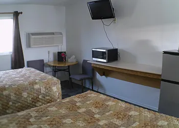 Americas Best Value Inn Salmon hotel thumbnail 6