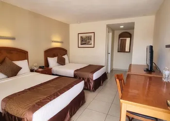 Express by Las Misiones hotel thumbnail 6