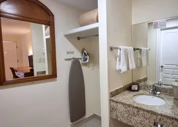 Express by Las Misiones hotel thumbnail 7