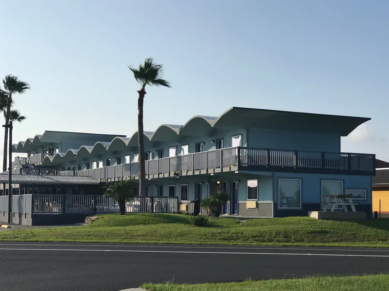 Blue Wave Inn hotel detail image 6