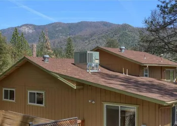 The Juniper Bear Lodge by BnB Yosemite hotel thumbnail 5