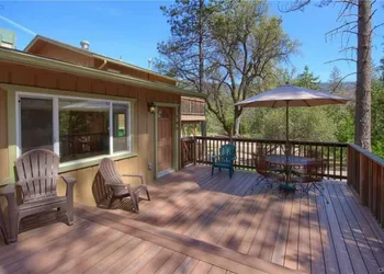 The Juniper Bear Lodge by BnB Yosemite hotel thumbnail 7