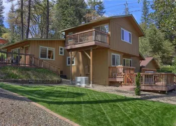 The Juniper Bear Lodge by BnB Yosemite hotel thumbnail 8