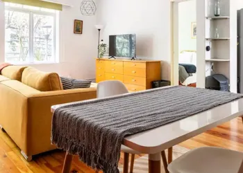 Sunny Condesa hotel thumbnail 8
