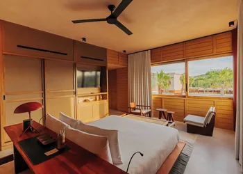 Acre Resort & Residences hotel thumbnail 5