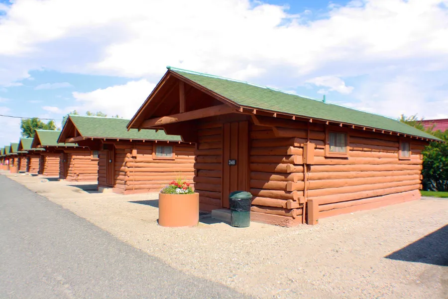 Buffalo Bill Village Cabins hotel detail image 2