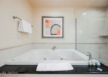 MGM signature balcony no resort fee hotel thumbnail 8