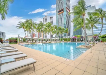 2 Bedroom OR King Studio Suites Four Seasons Hotel Miami Free Wi-Fi & Free Parking hotel thumbnail 4