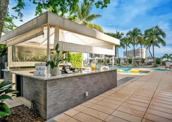 2 Bedroom OR King Studio Suites Four Seasons Hotel Miami Free Wi-Fi & Free Parking hotel thumbnail 6
