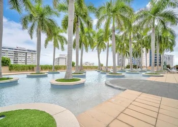 2 Bedroom OR King Studio Suites Four Seasons Hotel Miami Free Wi-Fi & Free Parking hotel thumbnail 7