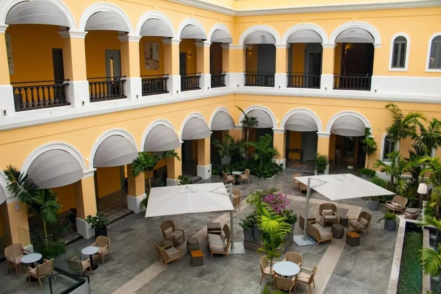 Palacio Provincial San Juan, Curio Collection by Hilton hotel detail image 6