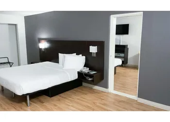 Studio 6 Extended Stay - Columbus, GA -Downtown hotel thumbnail 5