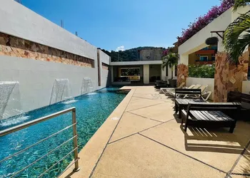 Amparo Resort hotel thumbnail 2