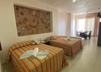 Amparo Resort hotel thumbnail 7