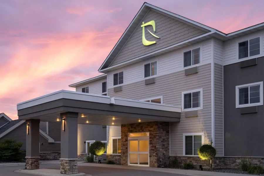 Little Crow Hotel & Conference, Trademark by Wyndham hotel detail image 2