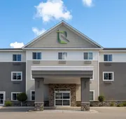 Little Crow Hotel & Conference, Trademark by Wyndham hotel detail image 3
