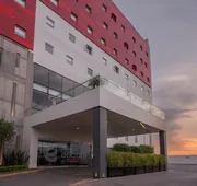 Ramada Encore by Wyndham Queretaro hotel detail image 3
