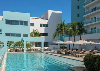 The Westin Cancun Resort Villas & Spa hotel thumbnail 6