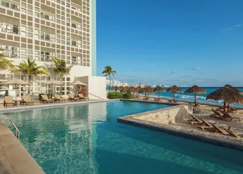 The Westin Cancun Resort Villas & Spa hotel thumbnail 7