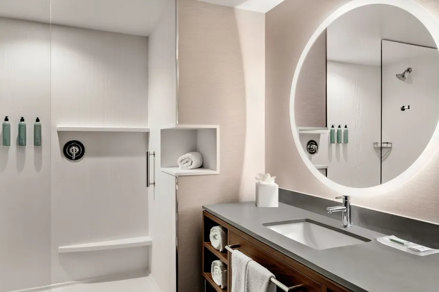 Courtyard by Marriott Milwaukee Brookfield at Poplar Creek hotel detail image 6