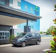 Holiday Inn Express & Suites Pensacola Airport North – I-10 by IHG hotel detail image 5