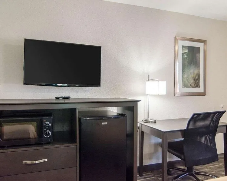 HomeStay Inn & Suites hotel detail image 6