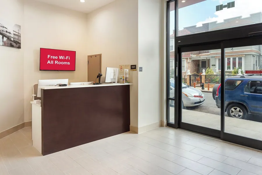 Red Roof Inn PLUS+ Jamaica, NY – JFK Airport hotel detail image 6