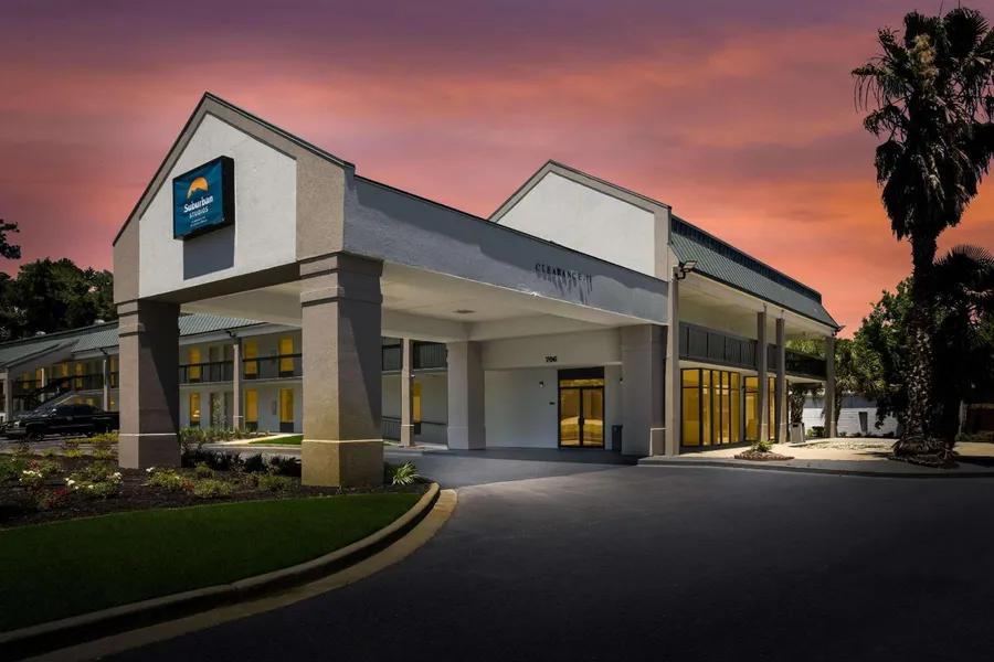 Suburban Studios Hinesville - Fort Stewart Area hotel detail image 2