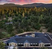 The Inelle, Oakhurst Yosemite, a Tribute Portfolio Hotel hotel detail image 4