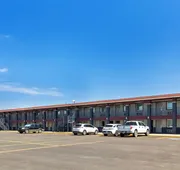 Econo Lodge Inn & Suites Sealy hotel detail image 3