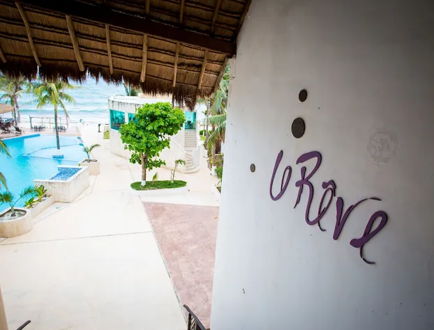 Le Reve by MIJ Beachfront Hotel hotel detail image 1