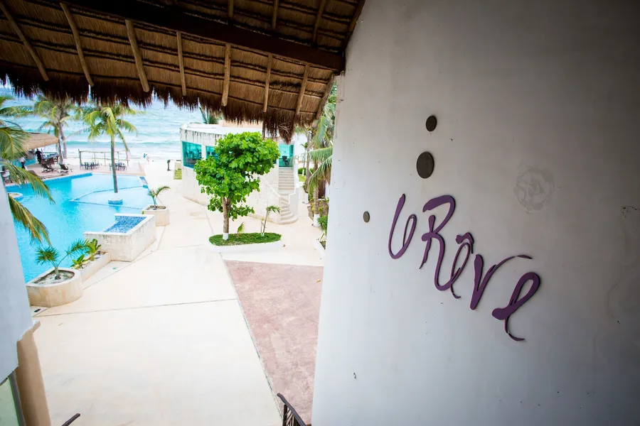 Le Reve by MIJ Beachfront Hotel hotel detail image 2