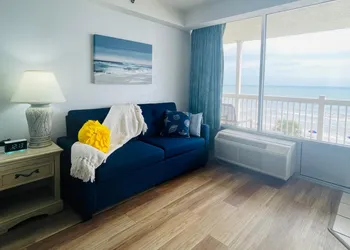 Daytona Beach Resort Oceanfront CondoStudio hotel thumbnail 8