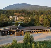 Gravity Haus Revelstoke hotel detail image 4