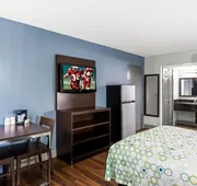 HomeTowne Studios by Red Roof Richmond - Airport/Sandston hotel detail image 4
