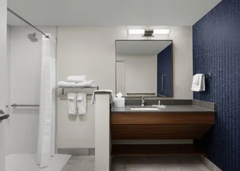 Fairfield by Marriott Inn & Suites Beckley hotel thumbnail 4