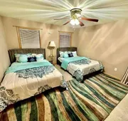 Cheerful 5-bedroom resort with heated pool hotel detail image 5