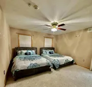 Cheerful 5-bedroom resort with heated pool hotel detail image 7
