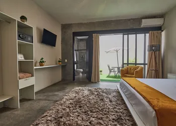 Aura Hotel Boutique hotel thumbnail 5