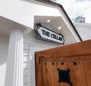 The Bell Inn hotel detail image 4